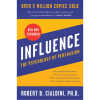 Influence : The Psychology of Persuasion - New Expanded Version [Paperback Book]